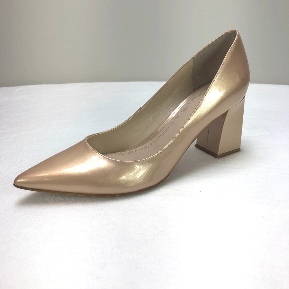 MARC FISHER LTD champagne leather pump